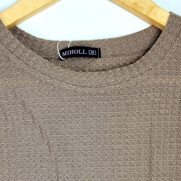 Miholl sleeveless casual twist knit top - Picture 3 of 4